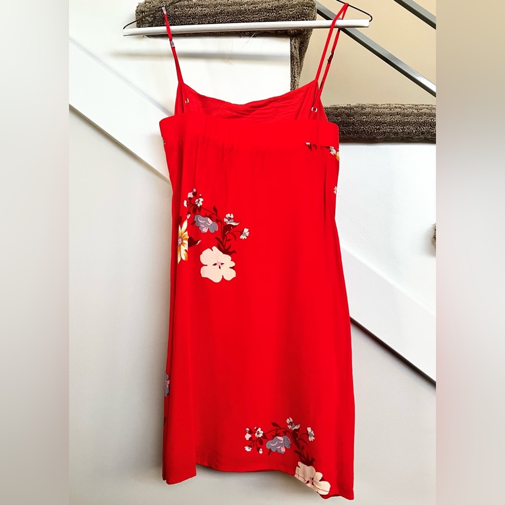 Capulet Red Dress - Picture 2 of 6